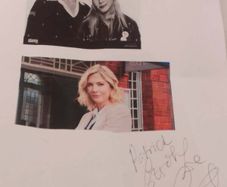 Signed photo of Lisa Faulkner