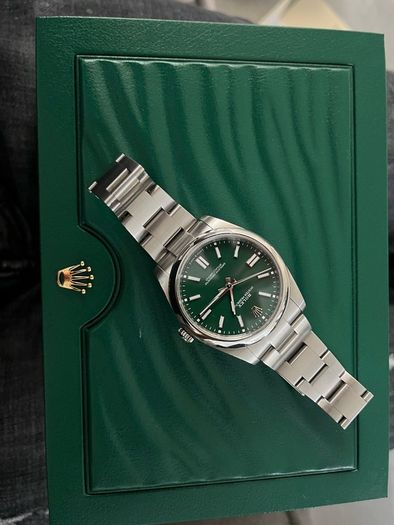Rolex OP green 41m MINT condition