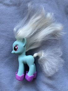 My Little Pony G4 Photo Finish about 6" Fashion Style Explore Equestria Used dirty Please look at the pictures
