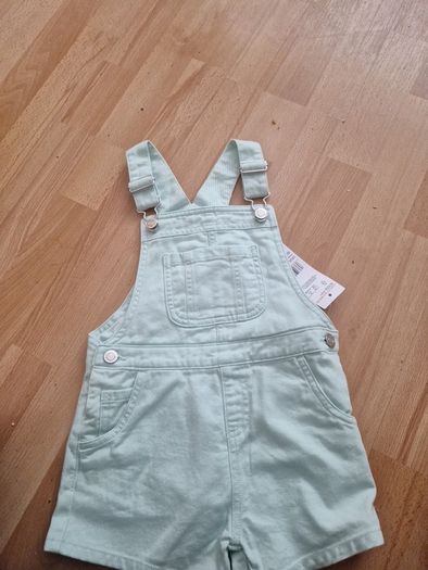 Shorts Dungree Style/Size: 5/6 and 8/9 yrs