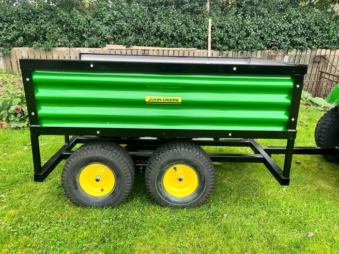 John Deere Tractor & Trailer