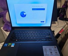 Asus 14" OLED Intel Core i5, Laptop