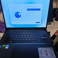 Asus 14" OLED Intel Core i5, Laptop