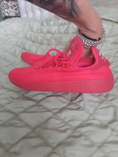 red adidas hu runners