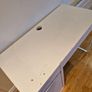 Free Ikea Micke Table Image 2