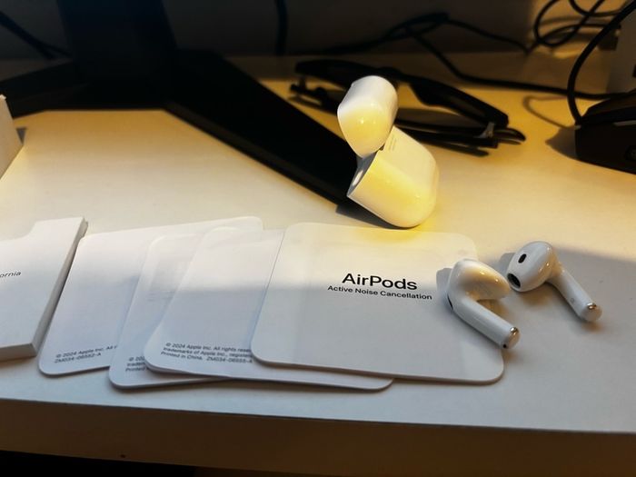 Apple airpods 4 ANC