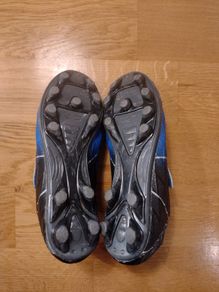 Football boots. Size 2...EU 34.