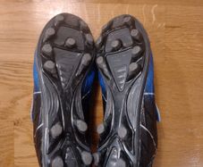 Football boots. Size 2...EU 34.