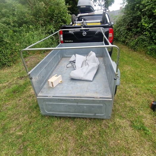 Erde 142 car camping/ tipping trailer