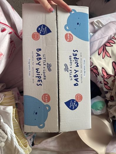 baby wipes - 11 packs
