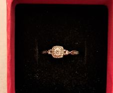 9ct diamond ring size M