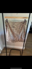 Ladies skirt