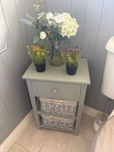 Bathroom cabinets