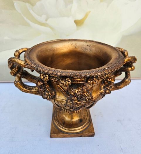 Warwick Vase