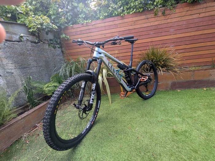 Canyon Strive CFR SIZE L