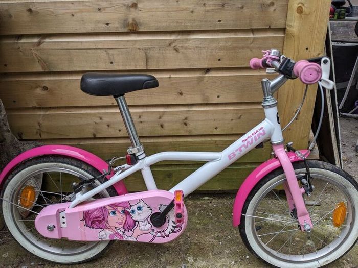 Girls bike