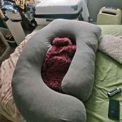 pregnancy pillow