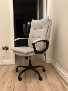 desk chair