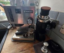 Rancilio Miss Silvia V6 E Espresso Machine and DF64 Gen 2 Single dose electric grinder