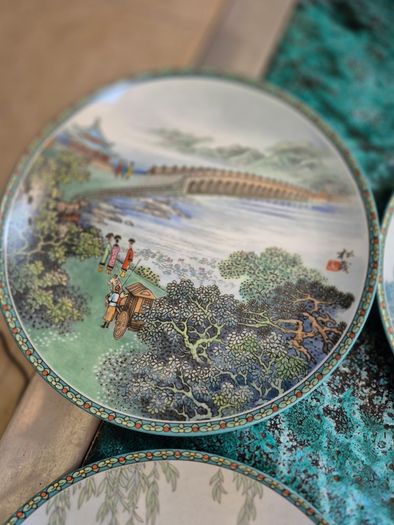 Vintage 1989 Imperial Jingdezhen Porcelain plates