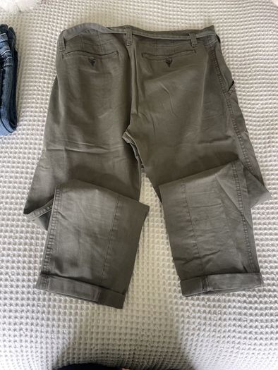 Vince - size 8/10 khakis 3/4 length trousers