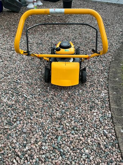 STIGA petrol lawnmower 16 inch