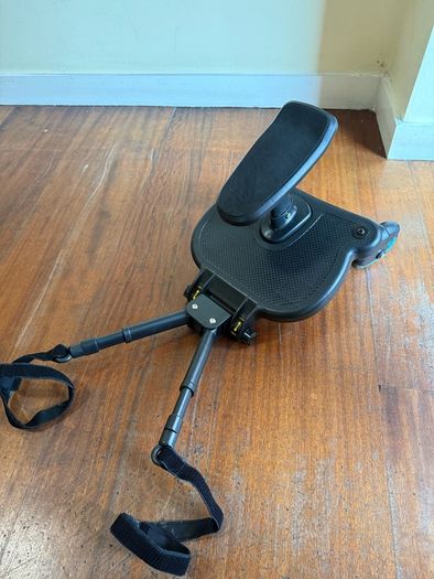 Universal buggy board with seat