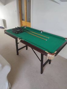 Mini Pool Table
