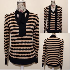 Beautiful Gallery Jumper Top