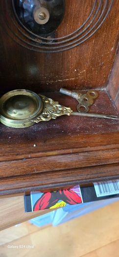 Vintage wall  or mantel clock