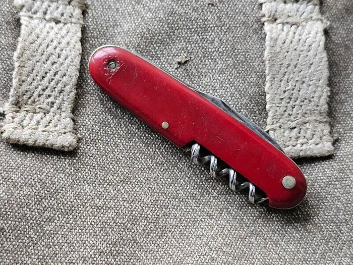 WW2 era Wengerinox Officier Knife Swiss Army Knife Collectable 1940s for Upcycling