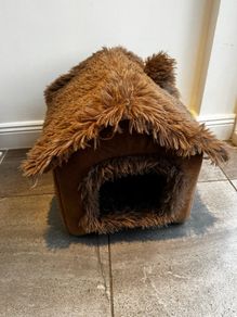 Cat bed