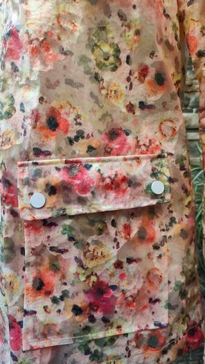 Topshop Womens Multicoloured Floral Rain Coat Size 10 Perfect for festival season