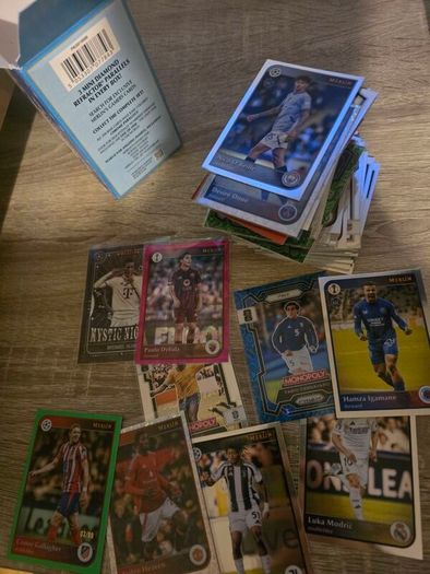 200+ football cards