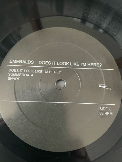 Emeralds - Does It Look Like I'm Here?