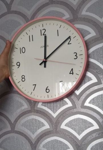 clock wall