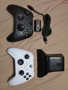 2x Official Xbox Series X/S Controllers Bundle + Venom Charging Dock & Battery Pack