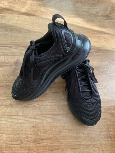 Nike 720 boys shoes