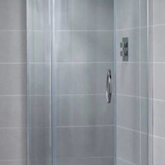 April Venturi 6 800mm Single Shower Door Quadrant. Unused, still in wrapping. Going with an alternative bathroom arrangement.