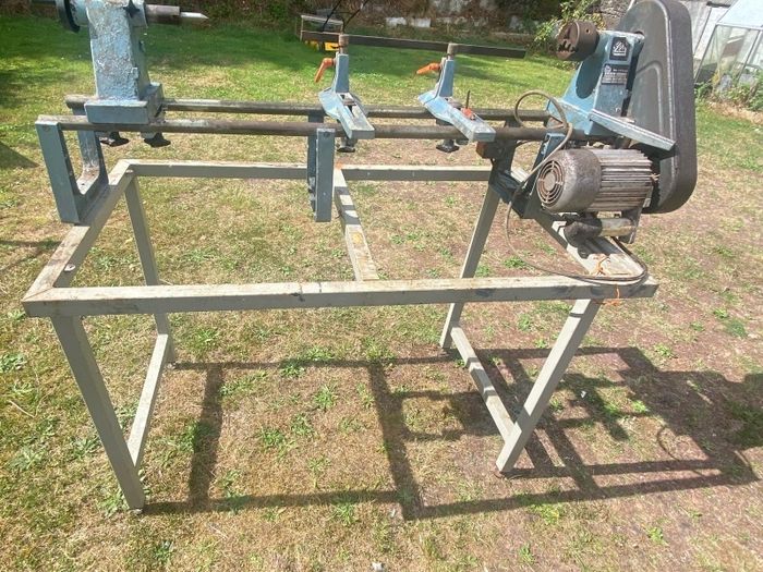 Elu lathe
