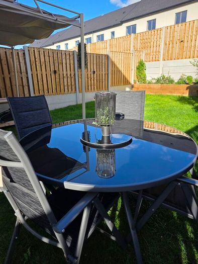 Barcelona 6 Seater Garden Furniture Set Like New