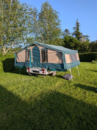 Trailer tent trigano