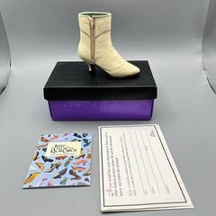 Vintage Just The Right Shoe Ingenue, 25027 Boxed, Raine Willett Design