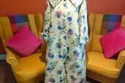 Vintage 50s 60s Yellow floral quilted housecoat