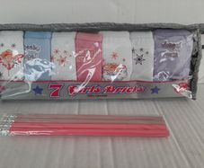 New unopened chids 7 pack underwear