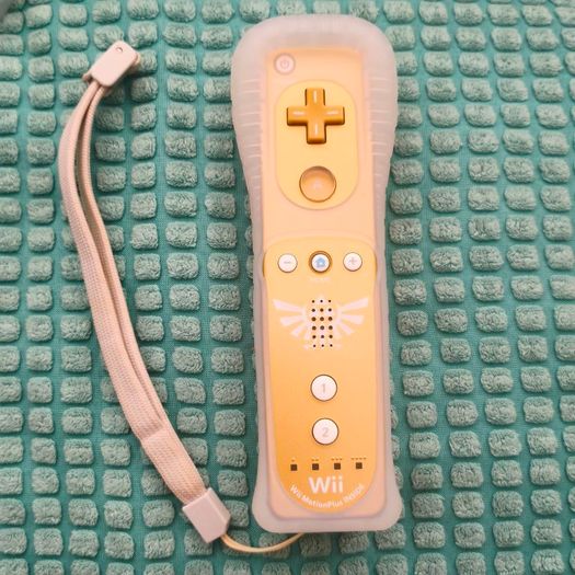 Official Zelda Motion Plus Controller Nintendo Wii WiiU.