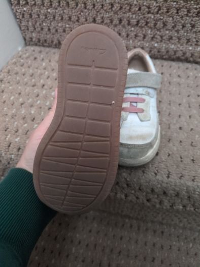 Girls shoes