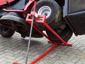 Ride-on Lawnmower Lift Jack..Free Nationwide Deliv