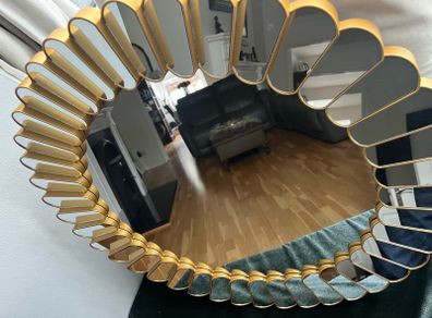 round mirrors