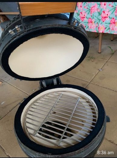 Ceramic lidl egg BBQ unused
